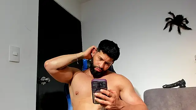 RikyAaron Live XXX Chat