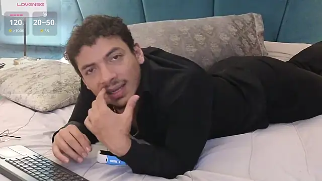 Chat +18 de OliverWyse ao vivo