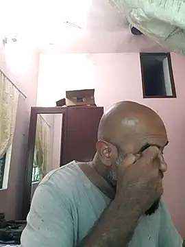 XXX chat uživo modela kikkalakka