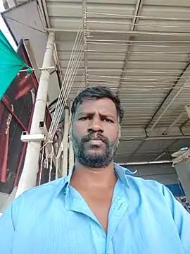 Paramkeerthi: απευθείας συνομιλία ΧΧΧ