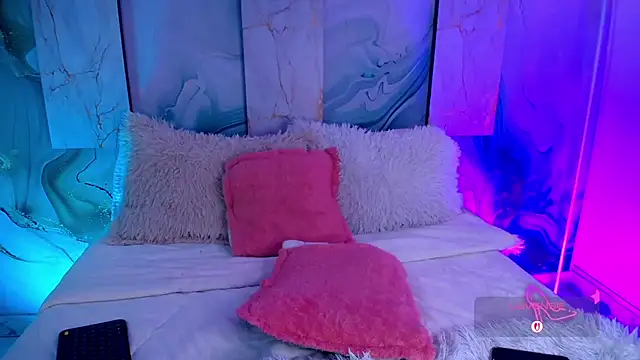 Chatroom XXX en direct de MylaDreams