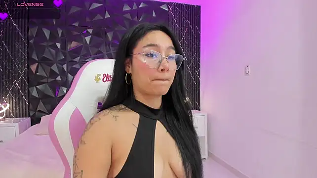 XXX chat uživo modela AnaiaClarck
