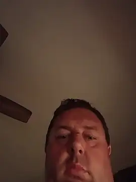 bigguymassage's Live XXX Chat