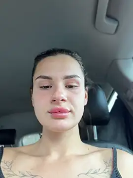 MiraReach Live XXX-chat