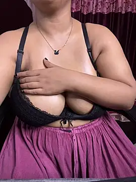 DarlingRuby Adlı Modelin Canlı XXX Sohbeti