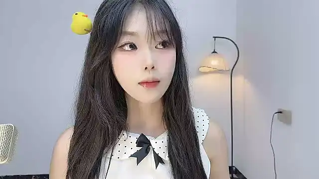 S-daisyn Live XXX chat