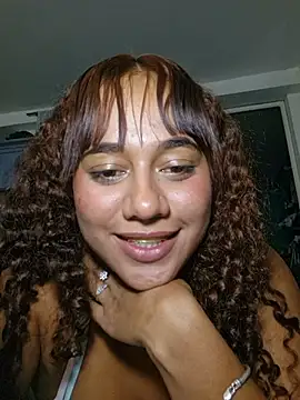 _kimberlly Adlı Modelin Canlı XXX Sohbeti