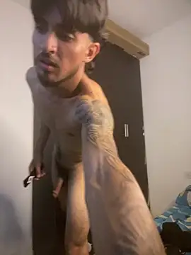 Kriss_Edwards' Live XXX Chat