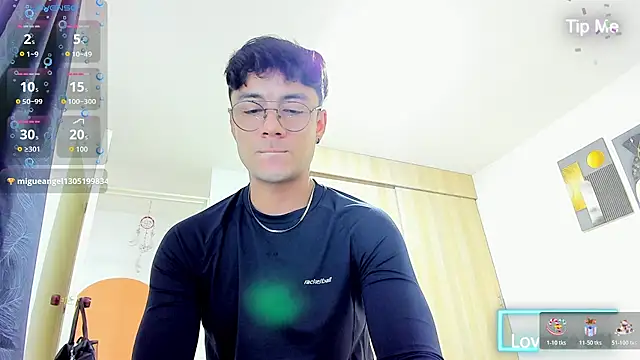 Sebastian-Dash live XXX chat