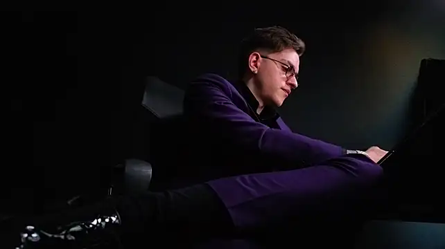 FelixStarkk élő XXX-chatje
