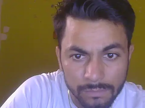 Stubborndesiboy – Live XXX-chat