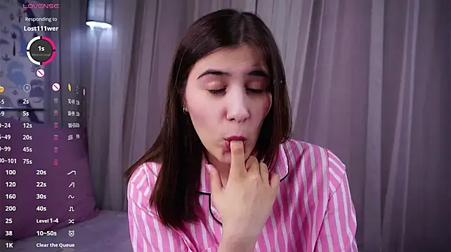 QueenieGitt Live XXX-Chat