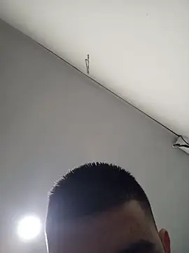 הופעת וובקאם של Andry_bonny7