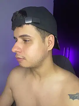 XXX chat uživo modela BjornSteel