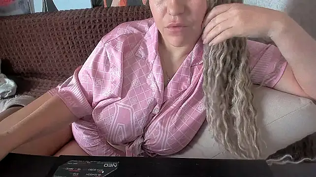 Chat XXX ao vivo de HubaBoobs