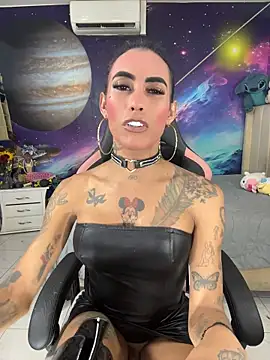 XXX chat uživo modela Nella_Dolls