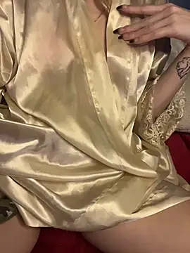 SensualGoddessGamer Chat XXX in diretta