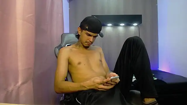 Tayson_Hot Live XXX-chat