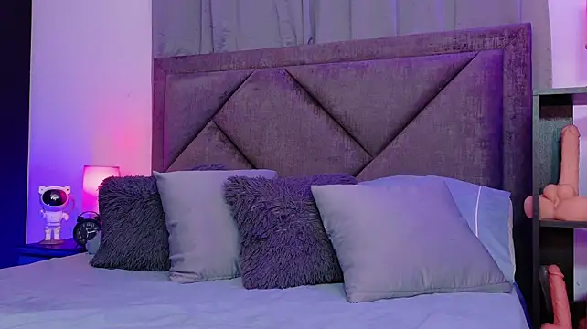Chat +18 de Sammy_Russell ao vivo