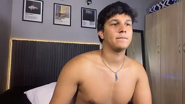 צ'אט XXX בשידור חי של Leo_Savage_