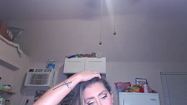 evaroyale's Live XXX Chat
