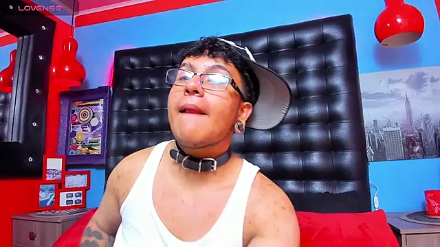 Chat XXX en directo de Bill33_