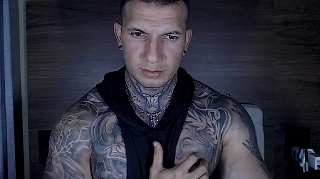 Shane_Clay Adlı Modelin Canlı XXX Sohbeti