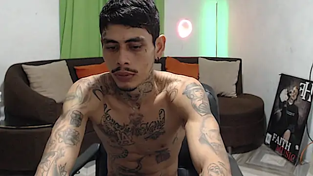alpha_zom Chat XXX in diretta