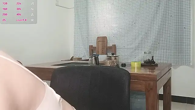 Chat +18 de Lisa-668 ao vivo