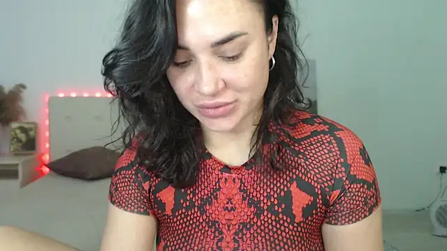Chat +18 de RoxannePure ao vivo