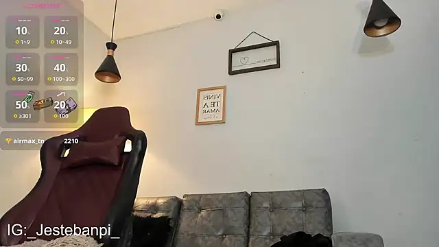 arthur_s69: διαδικτυακό σόου στην κάμερα