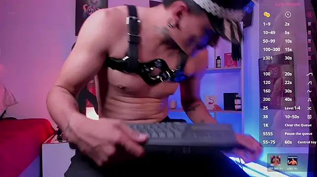 LiamDeeps' Live XXX Chat