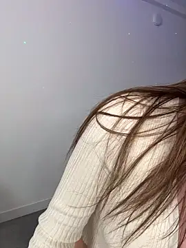 Sharon_07 Adlı Modelin Canlı XXX Sohbeti