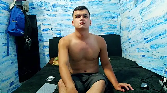 Coney28 élő XXX-chatje