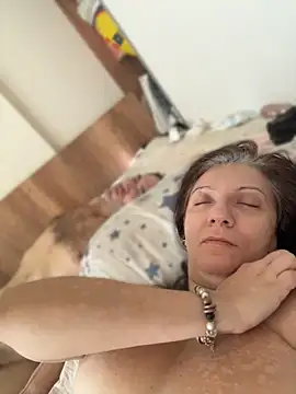 XXX chat uživo modela kotkite