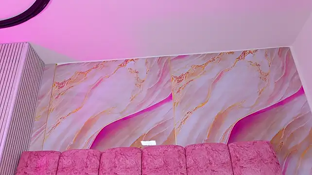 צ'אט XXX בשידור חי של emmacurvy