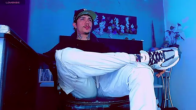 Chat +18 de HannibalLester ao vivo