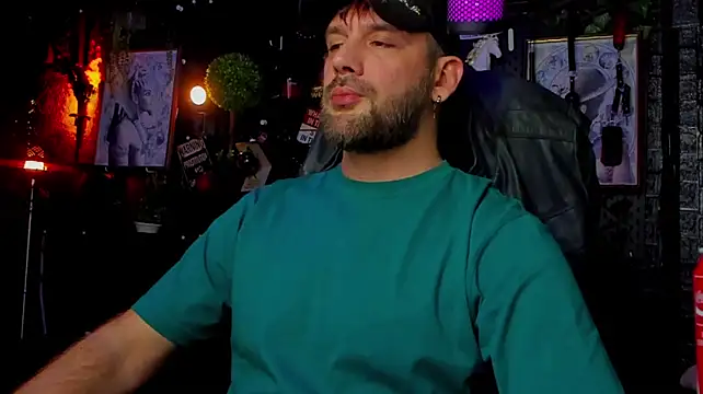 LexHardy Chat XXX in diretta