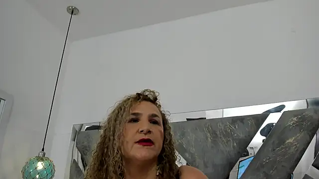 Chat XXX ao vivo de Blonde_mature1