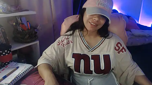 XXX chat uživo modela KatteAngelLat