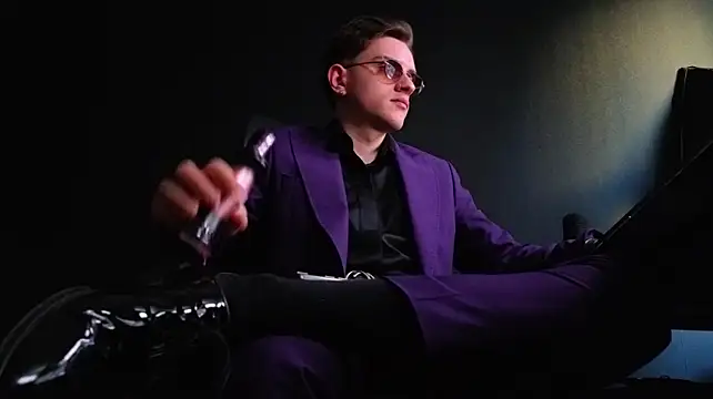 FelixStarkk XXX чат на живо