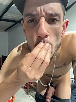 Chat XXX en directo de 27powercm