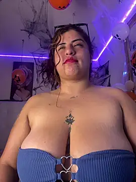 Онлайн чат XXX kylievoosx