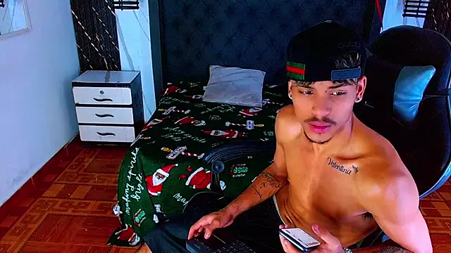 Angel_foxc13 现场XXX聊天