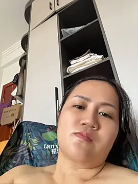 Amy1688's Live Chat Room