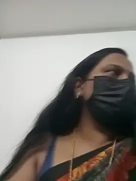 Shivani-tamil's Live Chat Room