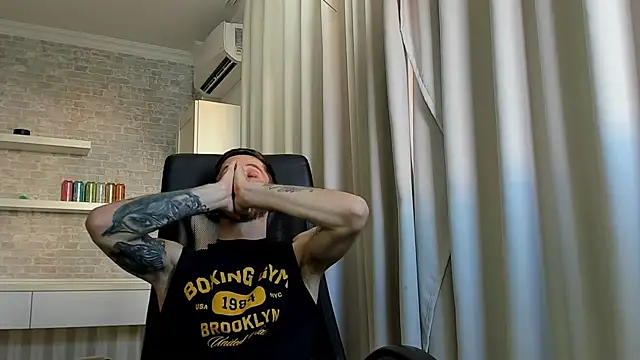 JonahShaw Live XXX-Chat