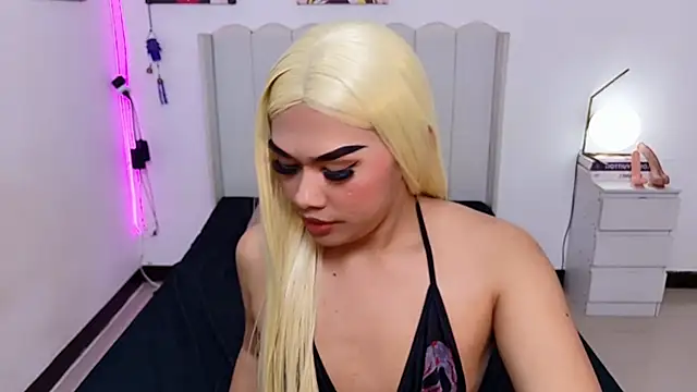 MirandaSterling Live XXX Chat