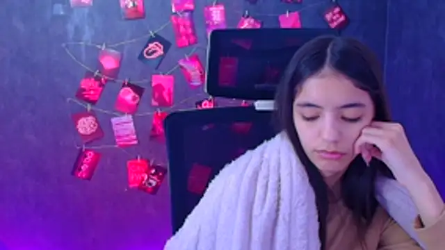 Aishell_ 라이브 XXX 채팅