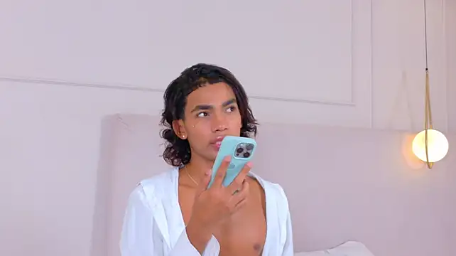 AlanCuute: απευθείας συνομιλία ΧΧΧ